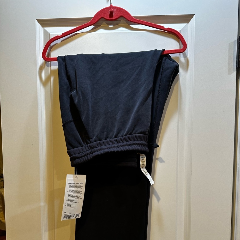 Lululemon Softstreme HR Pant Black Size 16 NWT